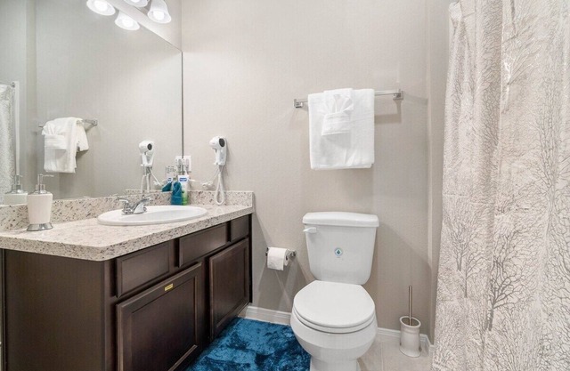 Beautiful 2 Bedroom Home Near Old Town Spring