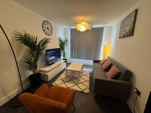 Beautiful 2Bedroom Apt near Birmingham City Centre