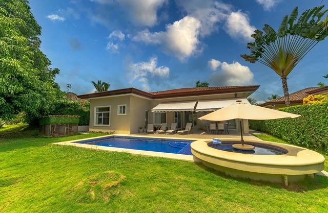 Beautiful 4 bedroom home with private pool