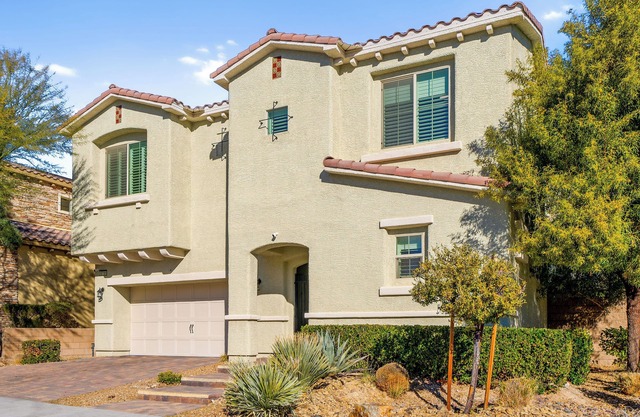 Beautiful 5 bedroom home for long term stays