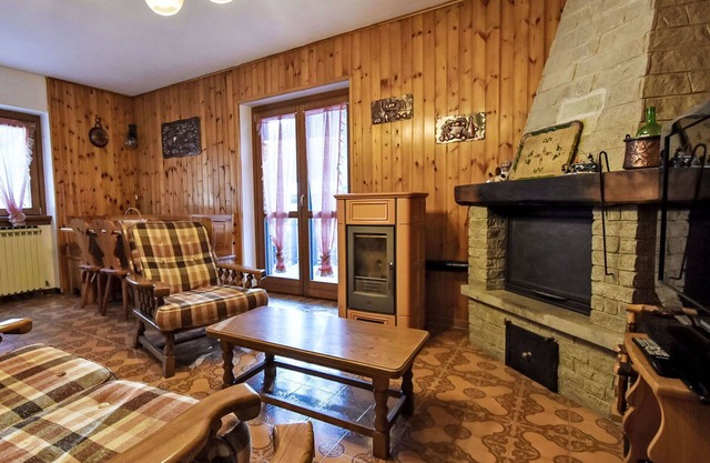 Beautiful apartment for 6 guests with WIFI, TV and terrace