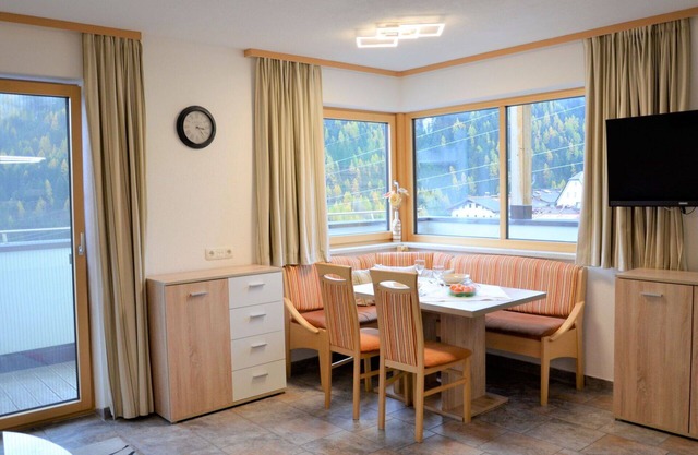 Beautiful apartment in villa for 3 people with WIFI, TV, balcony, pets allowed and panoramic view