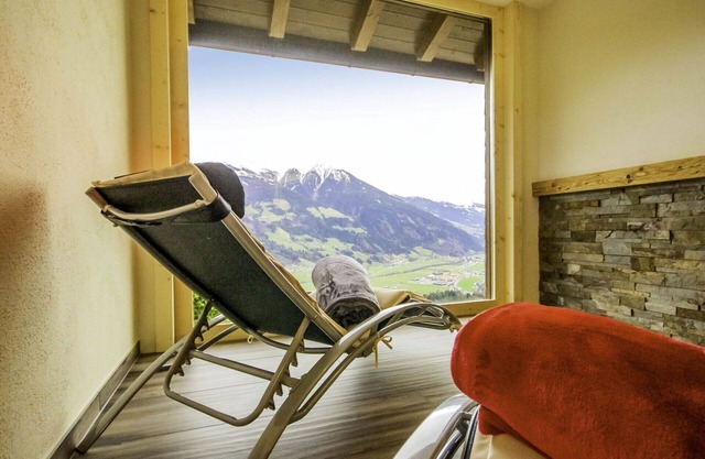 Beautiful apartment for 20 guests with WIFI, TV and balcony