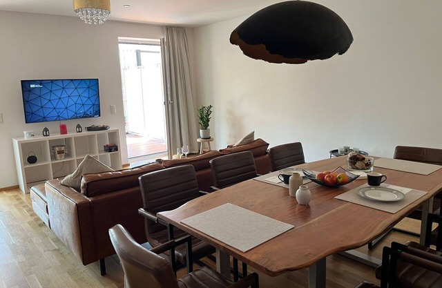 Beautiful apartment for 2 people with WIFI, TV, balcony, pets allowed and parking