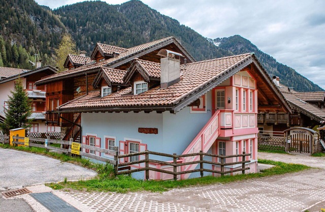 Beautiful apartment for 6 people with WIFI and TV