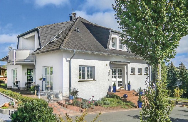 Beautiful Apartment In Lissendorf