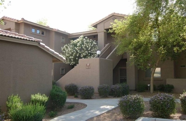 Beautiful apartment in Chandler, Very Private on Lush Grounds
