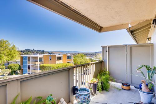 Beautiful Bay Area Condo with Mount Tamalpais Views