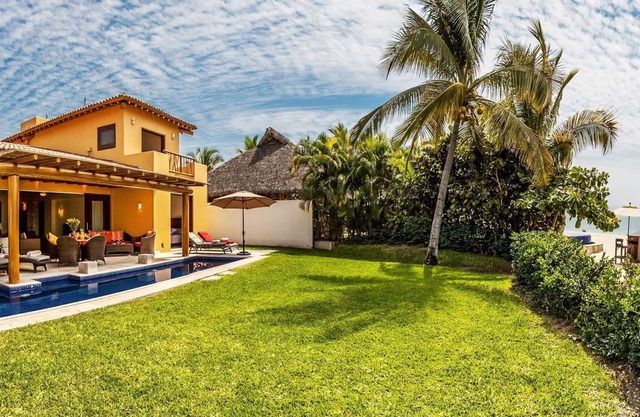 Beautiful Beachfront home with pool