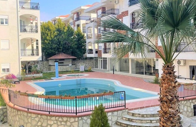Beautiful duplex 3and4 bed home in prime location