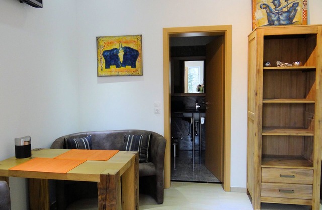 Beautiful Eckwinkelzimmer with Alcove