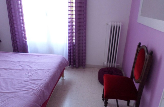 BEAUTIFUL FURNISHED APARTMENT TYPE T3/4 IN PRIVATE RESIDENCE WITH PARK