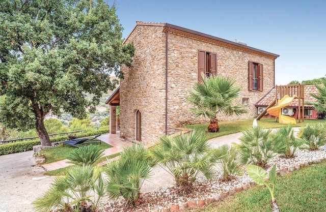 Beautiful home in Montecorice SA