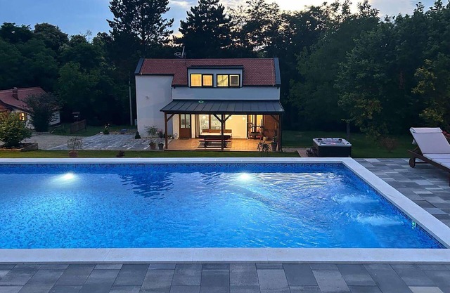 Beautiful home in Durdevac