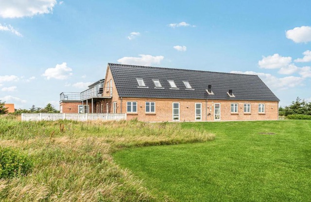 Beautiful Home In Harbore With 15 Bedrooms, Sauna And Indoor Swimming Pool