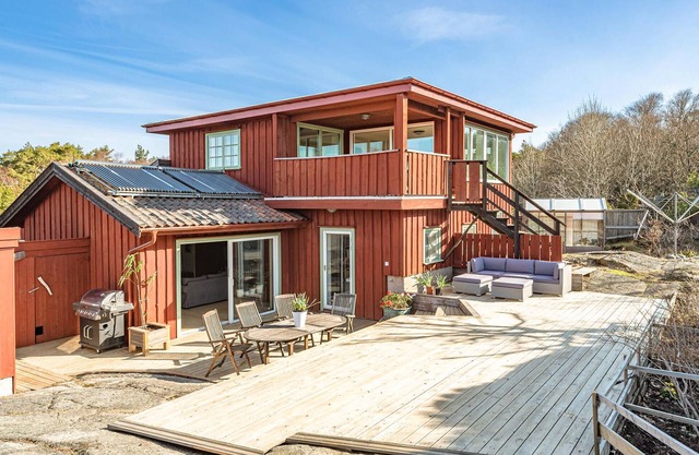 Beautiful home in Lysekil with sauna