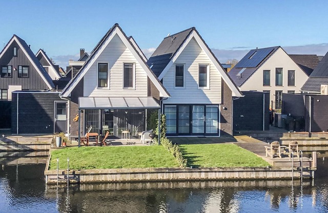 Beautiful home in Stavoren