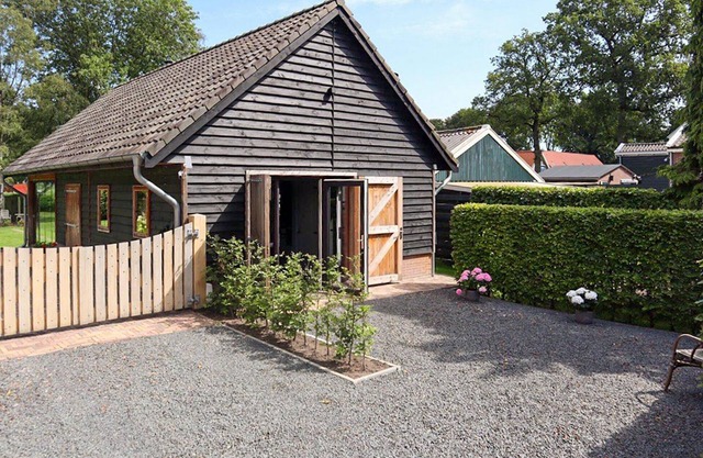 Beautiful home in Veenhuizen with WiFi