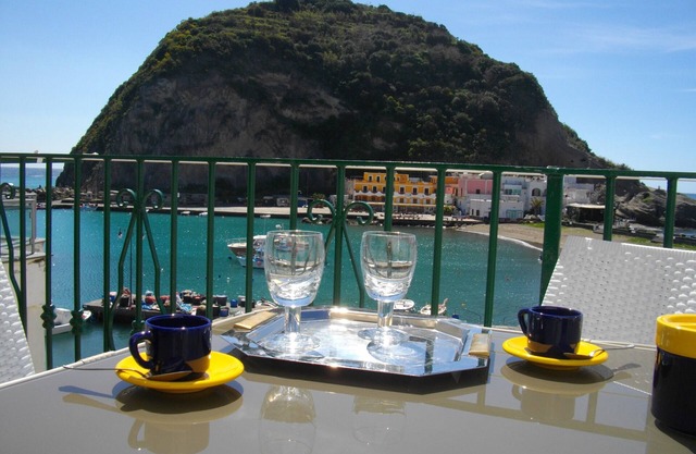 Beautiful house by the sea. 50 mt. beach. S. Angelo. Island of Ischia. Bay Naples-Capri