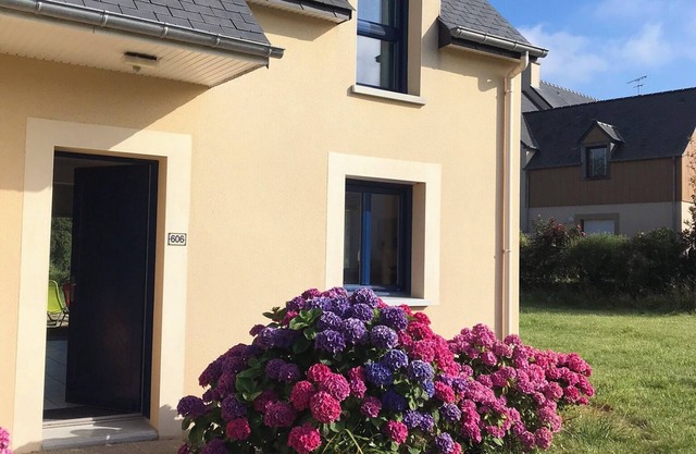 Beautiful house, quiet location 400 m from the beach