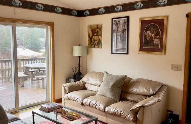 Beautiful Lakehouse with POOL TABLE by CozySuites