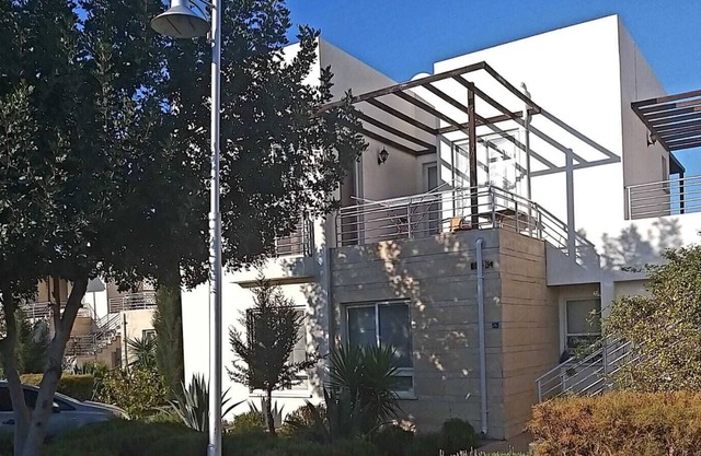 Beautiful Location by the Sea with communal Pool