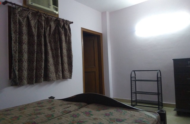 Beautiful Penthouse Just 1 Min from Metro,