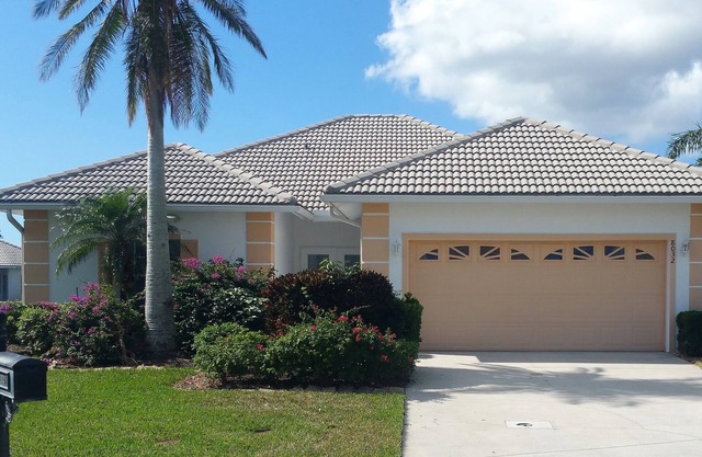 Beautiful Pool Home in Lely Resort - Rated Exceptional!