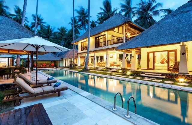 Beautiful Private Pool Villa by the Beach in Candidasa