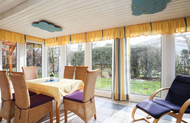 Beautiful private villa for 5 people with TV, patio, pets allowed and parking