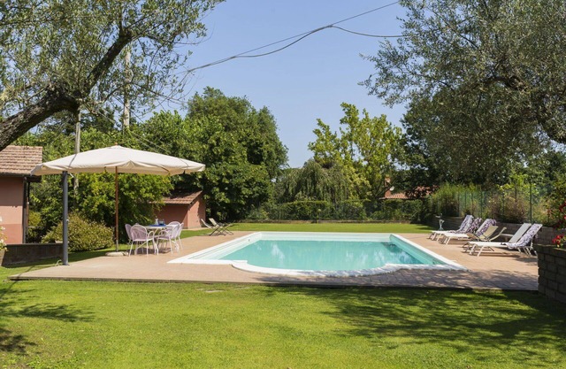 Beautiful private villa for 8 people with A/C, private pool, WIFI, TV and patio