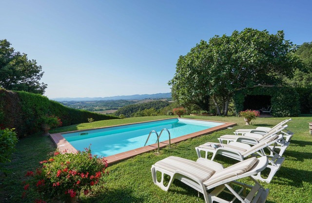 Beautiful private villa for 4 people with WIFI, A/C, private pool, TV, patio and panoramic view