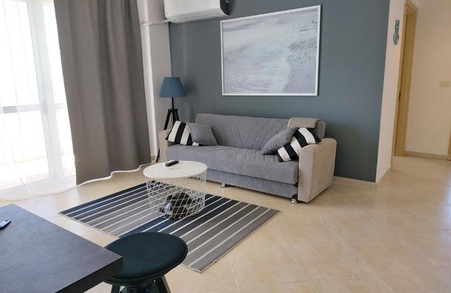 Beautiful Sea View Apartment- Perfect Location
