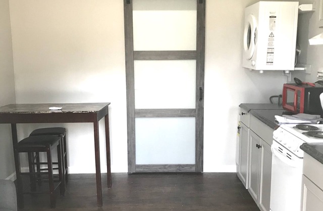 Beautiful Single “Full Sized”Bedroom Cabin
