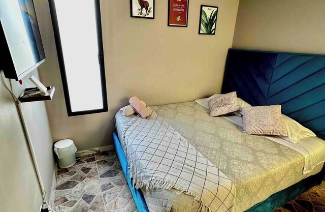 Beautiful Studio Apartment Close To The Airport!