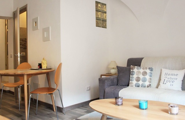 Beautiful studio for 2 persons Centre Badalucco near San Remo 10 km from the sea