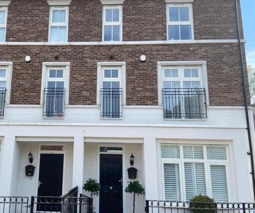 Beautiful town house in the heart of Knutsford