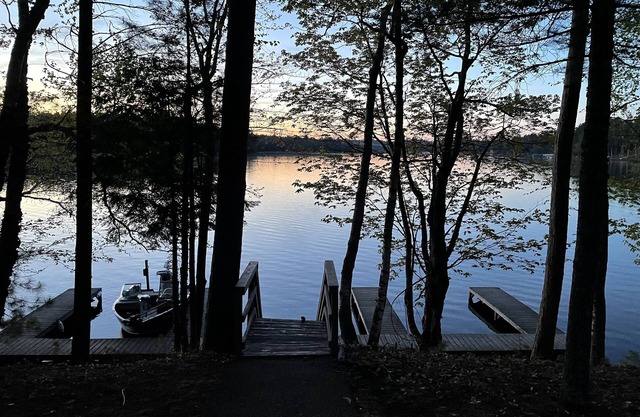 Beautiful Townhome With Scenic Lake View