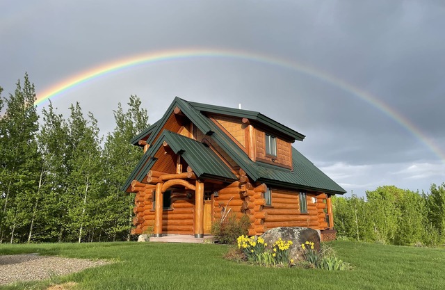 Beautiful upscale retreat for travelers who value beauty and seclusion.