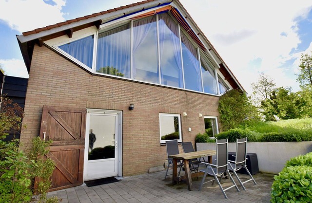 Beautiful villa for 4 guests with WIFI, TV, terrace and pets allowed