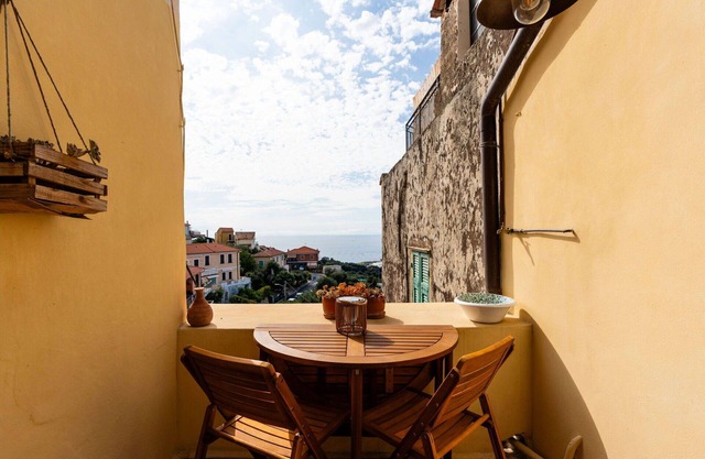 Beautiful villa for 4 guests with WIFI and terrace