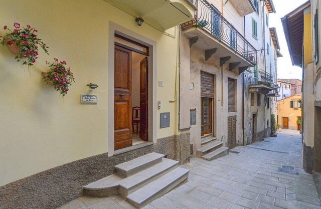 Beautiful villa for 6 people with A/C, WIFI and balcony