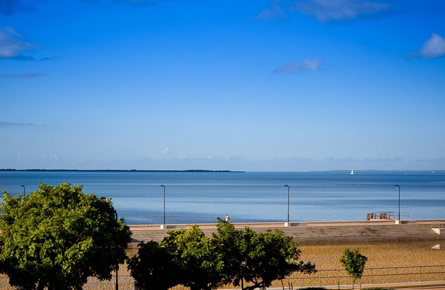Beautifully Appointed Two Bedroom Townhouse - Fully Self Contained