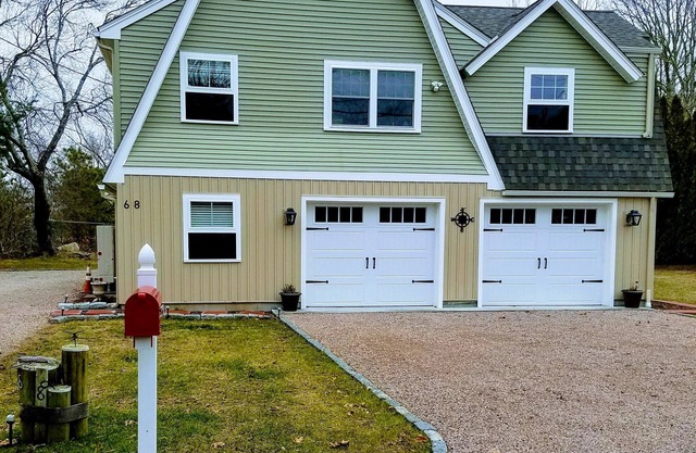 Beautifully Renovated, Central AC, wash/dryer, dishwasher, New Appliances.
