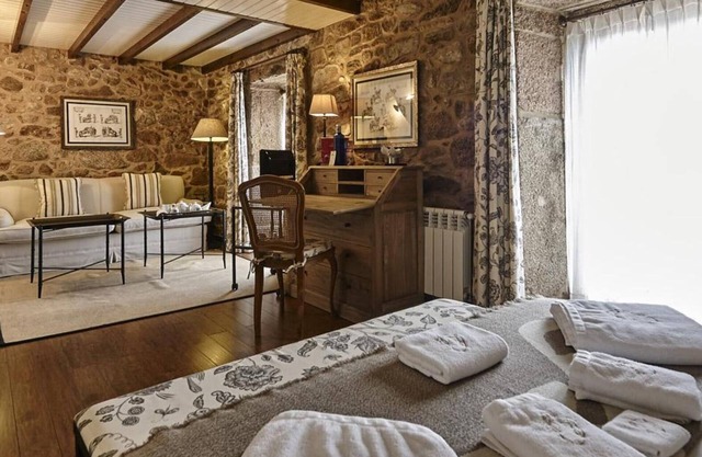 Bed and Breakfast 'Alca' with Private Garden and Wi-Fi