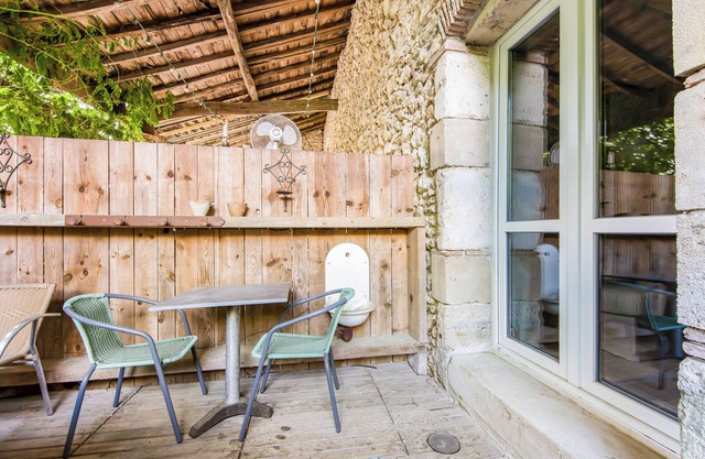 Bed and Breakfast 'L'orée De Lansot - Chambre Atelier' with Shared Terrace, Shared Garden and Wi-Fi