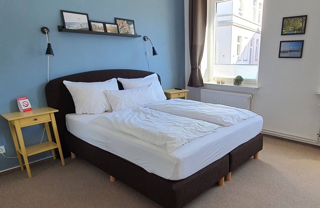bed & Kitchen