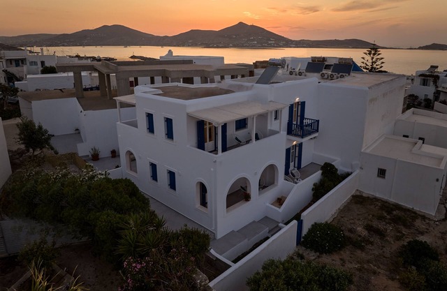 Bedspot Apartments Paros