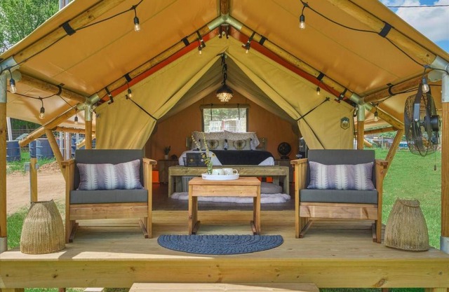 BeeWeaver Luxury Glamping - In A Meading