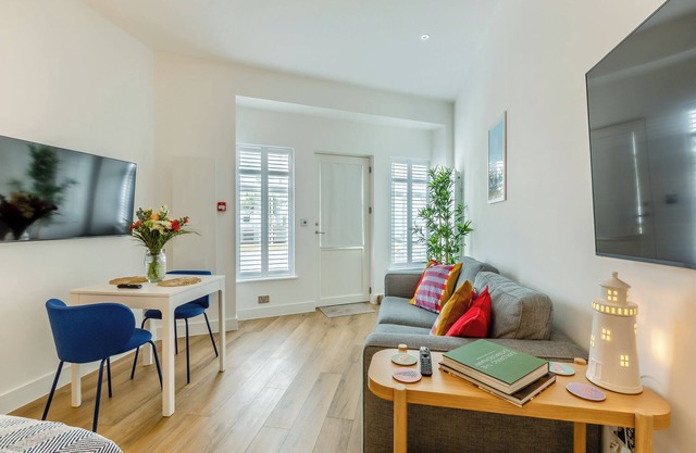 Belgrave Sands Apartment